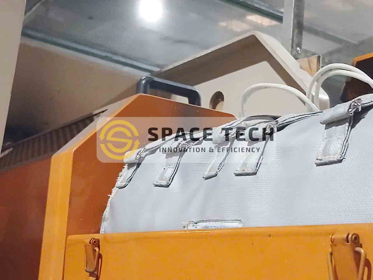 Bảo ôn UNILAD sau khi lắp đặt cho trục vít máy ép nhựa