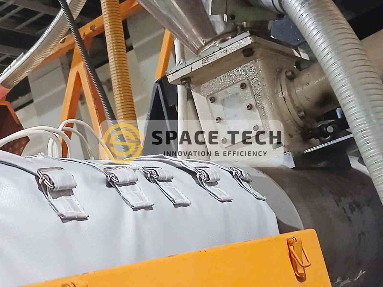 Bảo ôn UNILAD sau khi lắp đặt cho trục vít máy ép nhựa